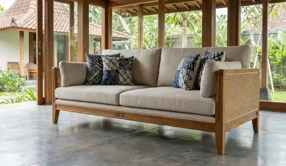 Furnitur dan Dekorasi yang cocok untuk rumah Joglo